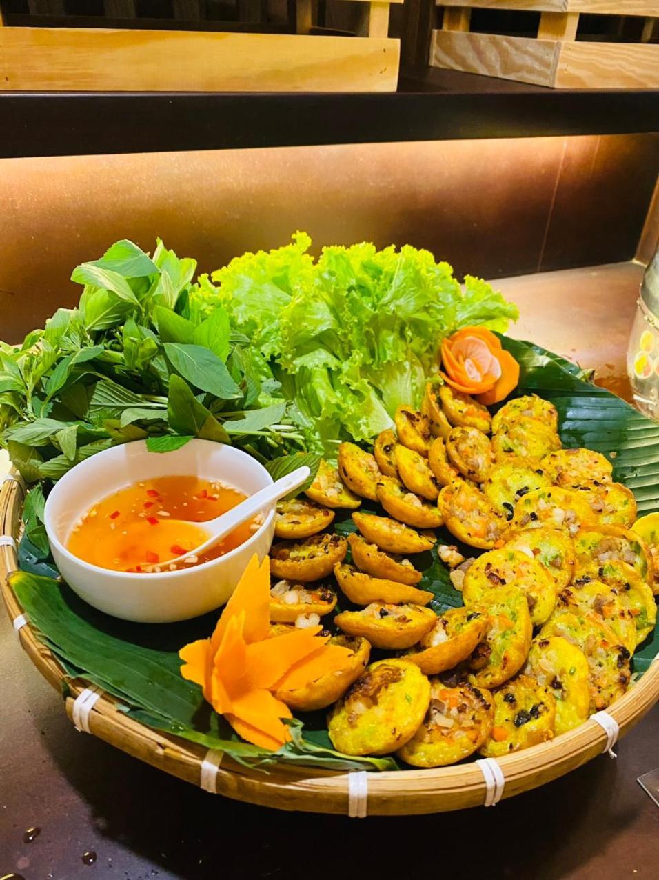 Na Nue Hotel Ho Chi Minh-stad Buitenkant foto