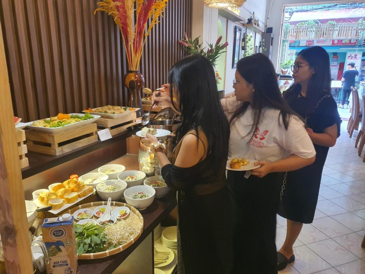 Na Nue Hotel Ho Chi Minh-stad Buitenkant foto