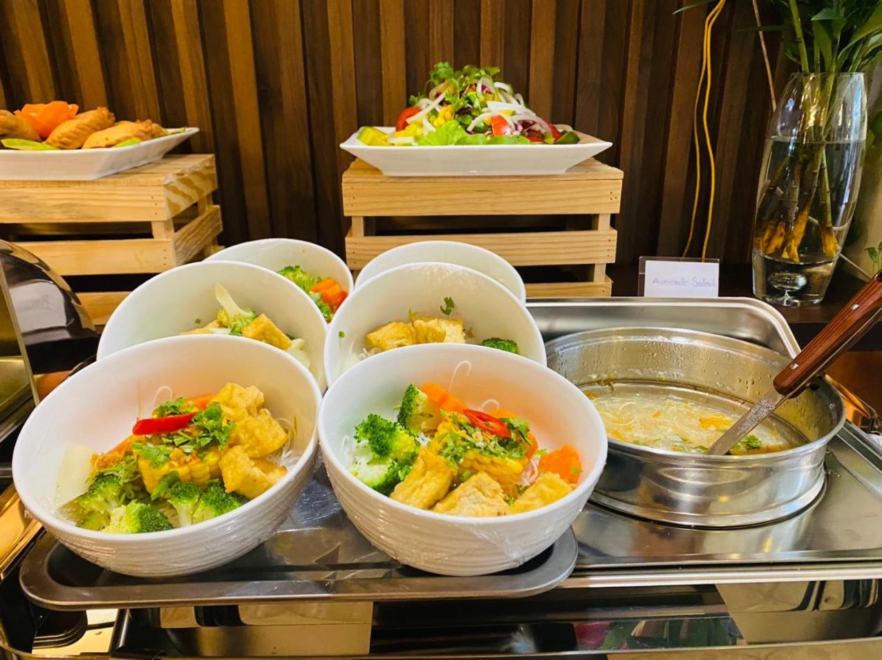 Na Nue Hotel Ho Chi Minh-stad Buitenkant foto