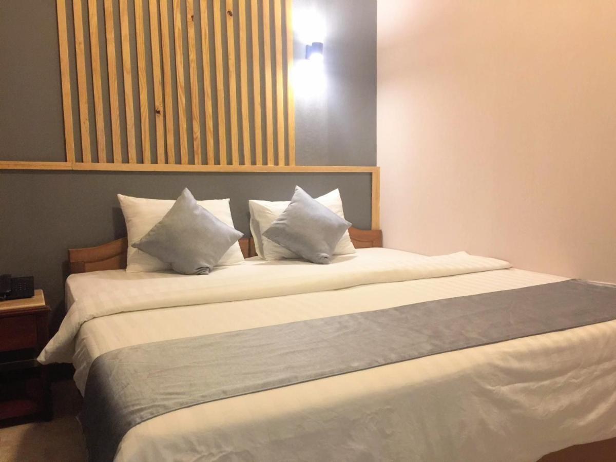 Na Nue Hotel Ho Chi Minh-stad Buitenkant foto